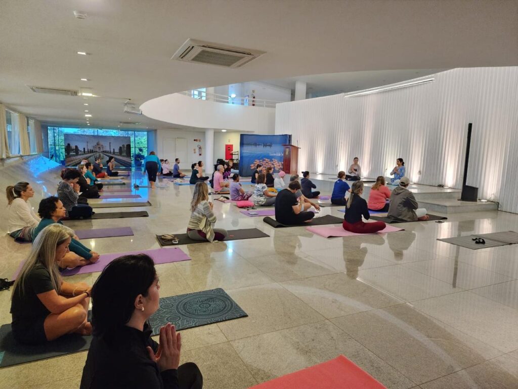 Abha Bharti guiding the students during yoga class at the Embassy of India in Brasilia